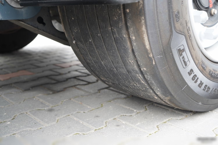 Fruehauf / PRZYCZEPA / PRZEJAZDOWA / OSIE SAF / 2022 / zdjęcie 22