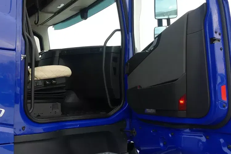 Volvo FH4 460 / EURO 6 / AUTOMAT / I -SHIFT / STANDARD / zdjęcie 19