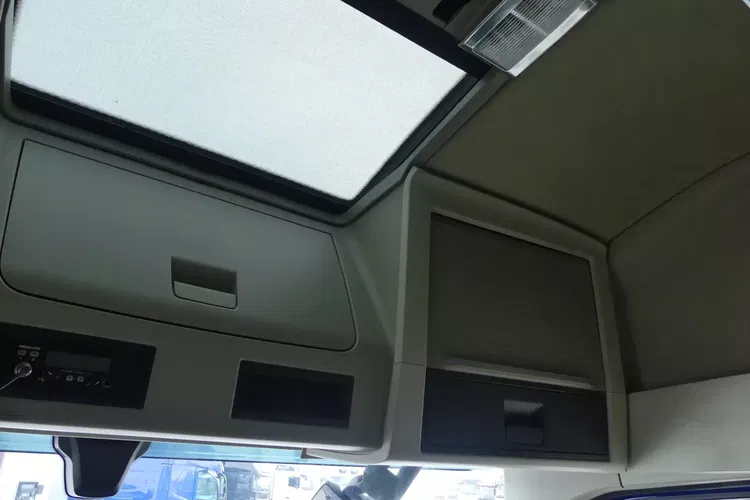 Volvo FH4 460 / EURO 6 / AUTOMAT / I -SHIFT / STANDARD / zdjęcie 29