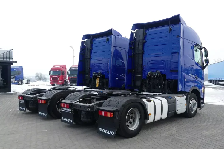 Volvo FH4 460 / EURO 6 / AUTOMAT / I -SHIFT / STANDARD / zdjęcie 9