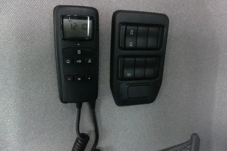 Scania R450 / EURO 6 / RETARDER / STANDARD / AUTOMAT / zdjęcie 27