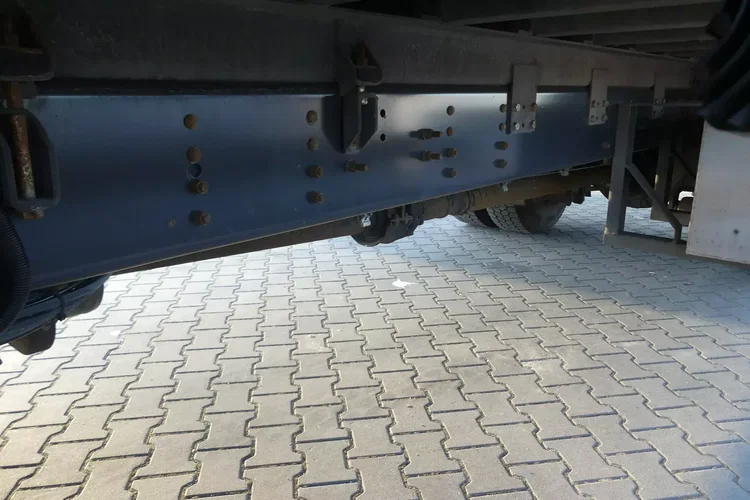 Scania P230 / KONTENER + WINDA / OPTICRUISE / zdjęcie 13