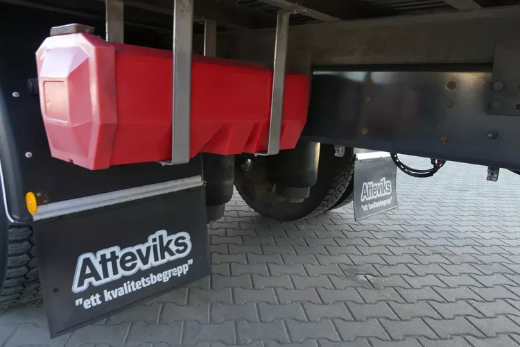 Scania P230 / KONTENER + WINDA / OPTICRUISE / zdjęcie 15