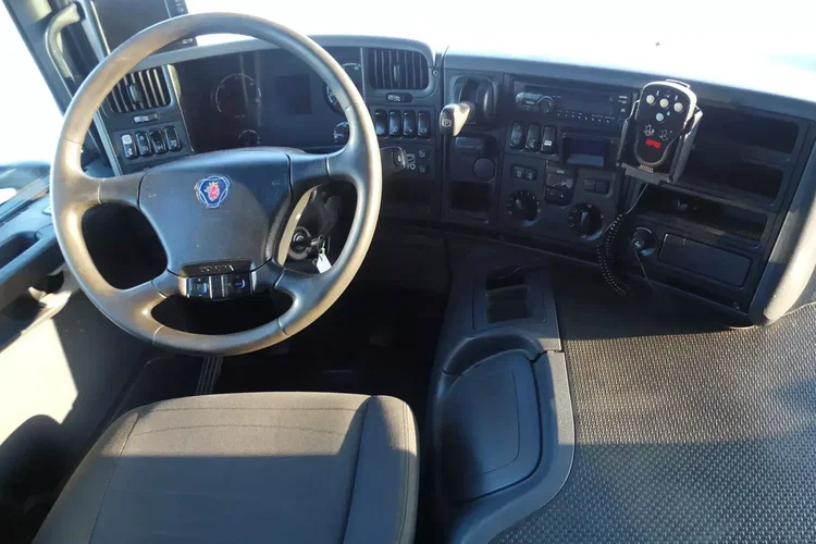 Scania P230 / KONTENER + WINDA / OPTICRUISE / zdjęcie 29