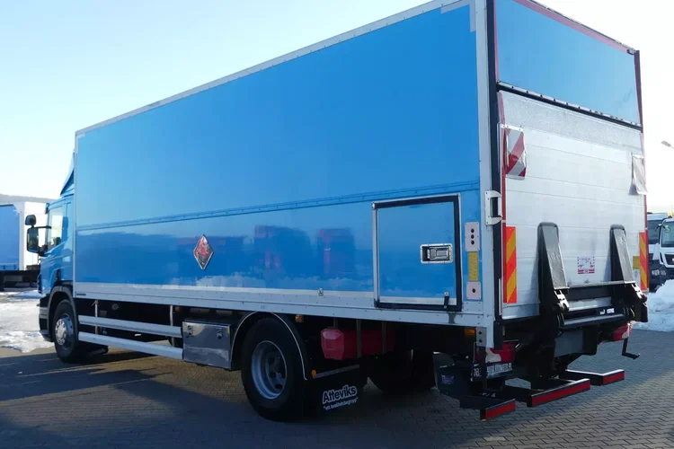 Scania P230 / KONTENER + WINDA / OPTICRUISE / zdjęcie 4