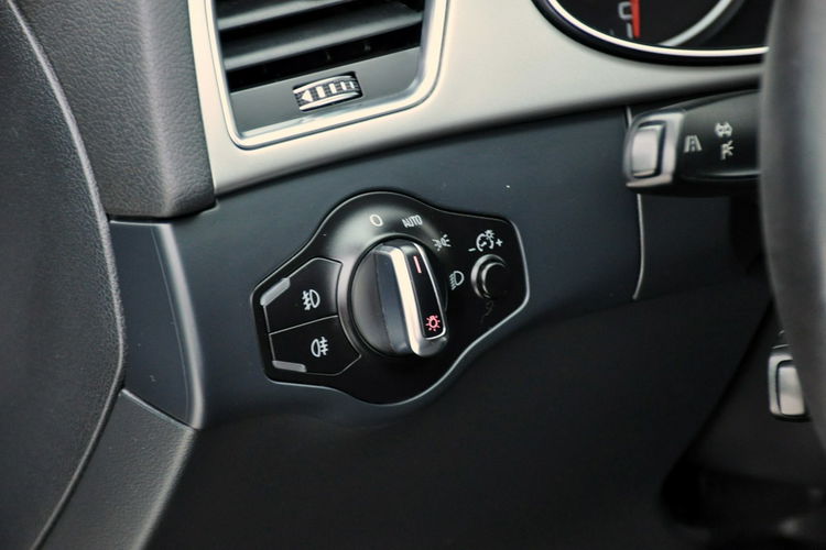 Audi A4 2.0TDI(177KM) Lift Radar ACC Xenon Led Navi Welur 2xParktr. Alu16"ASO zdjęcie 35
