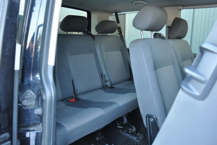 Volkswagen Caravelle 2.0TDI 140KM 9-os. Comfortline Kamera Hak Pełny serwis Super Stan zdjęcie 10