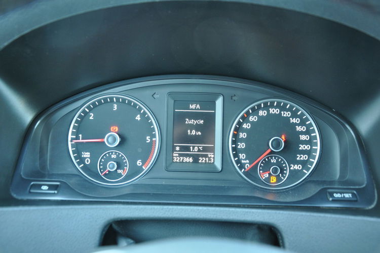 Volkswagen Caravelle 2.0TDI 140KM 9-os. Comfortline Kamera Hak Pełny serwis Super Stan zdjęcie 16