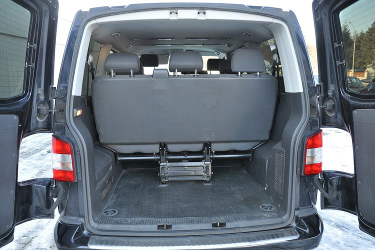 Volkswagen Caravelle 2.0TDI 140KM 9-os. Comfortline Kamera Hak Pełny serwis Super Stan zdjęcie 21