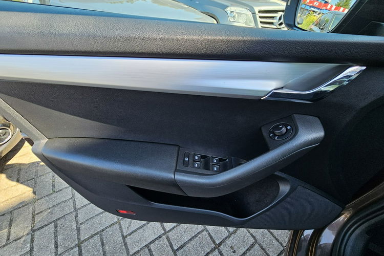 Skoda Octavia Pierwszy właściciel, bluetooth, czujniki parkowania, klimatronik zdjęcie 20
