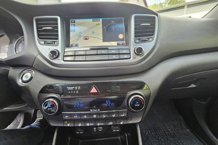 Hyundai Tucson Nawigacja, kamera, grzane fotele i kierownica, serwis zdjęcie 14