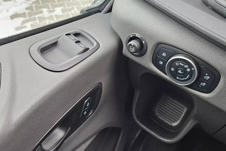 Ford transit L4H3 72999zł NETTO 2.0TdCi/131KM zdjęcie 21