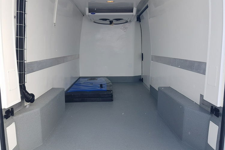 Renault Master L3H2 CHŁODNIA AGREGAT 2 KOMORY MATERAC IZOTERMA GRZANIE WEBASTO KLIMA zdjęcie 18