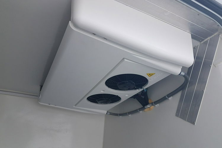 Renault Master L3H2 CHŁODNIA AGREGAT 2 KOMORY MATERAC IZOTERMA GRZANIE WEBASTO KLIMA zdjęcie 6