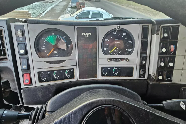 MAN 27.414 6x6 T42 zdjęcie 24