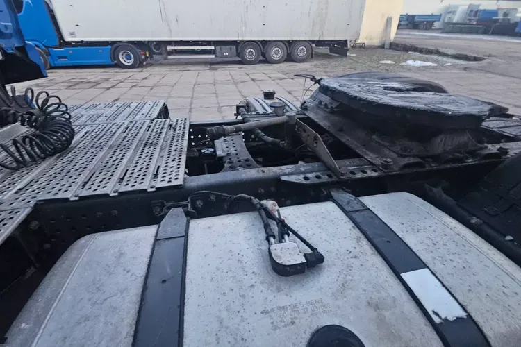 Mercedes ACTROS 1846 zdjęcie 13