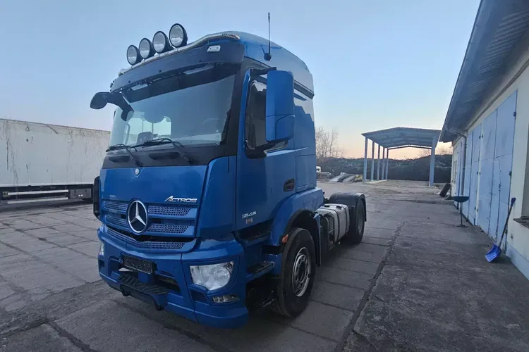 Mercedes ACTROS 1846 zdjęcie 2
