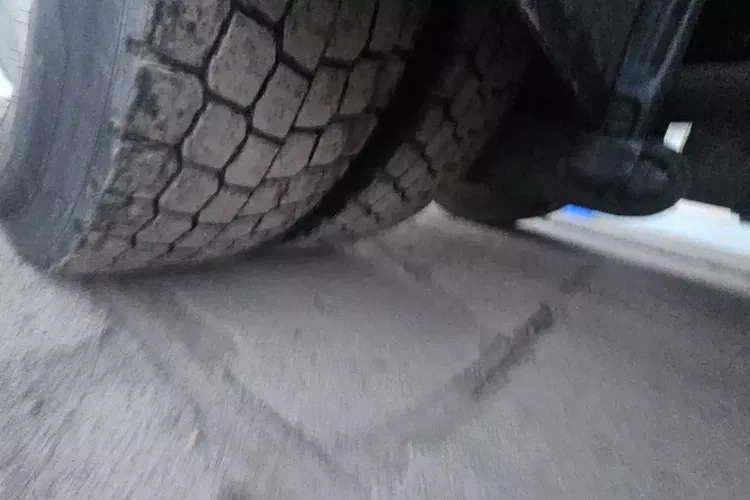 Mercedes ACTROS 1846 zdjęcie 8