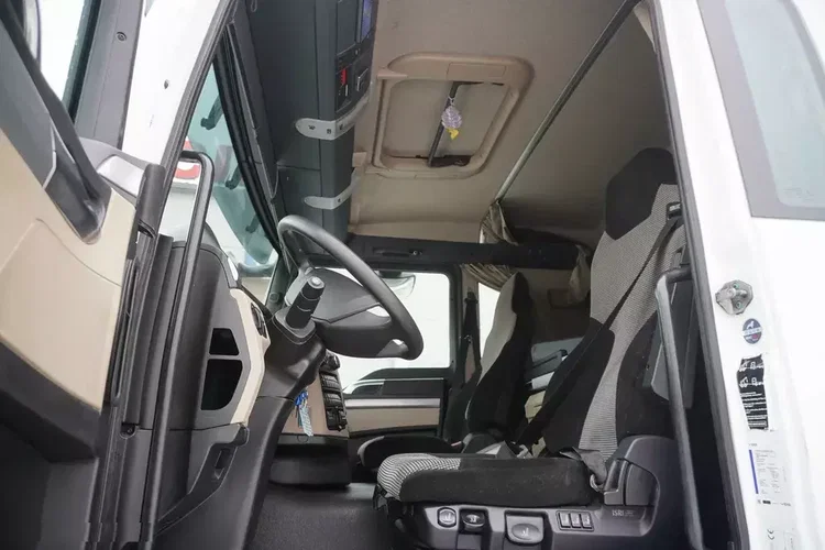MAN TGM 18.290 4x2 LL / Kontener 18 EPAL / Kab. sypialna / Winda ZEPRO 2 t zdjęcie 15