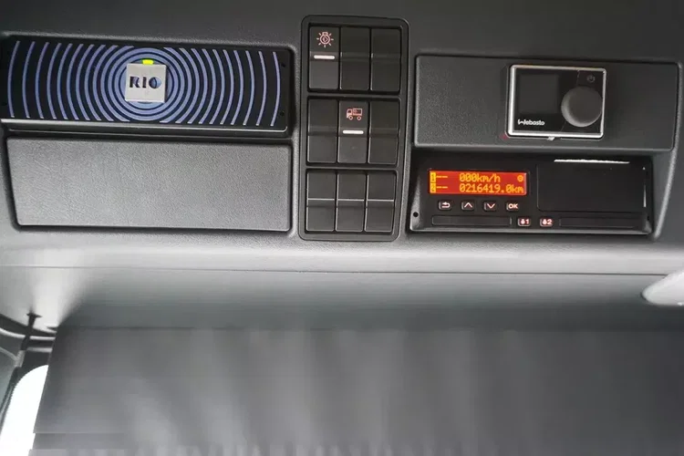 MAN TGM 18.290 4x2 LL / Kontener 18 EPAL / Kab. sypialna / Winda ZEPRO 2 t zdjęcie 17