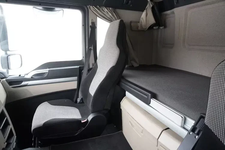 MAN TGM 18.290 4x2 LL / Kontener 18 EPAL / Kab. sypialna / Winda ZEPRO 2 t zdjęcie 22