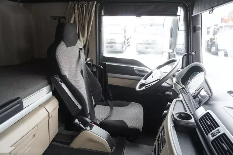 MAN TGM 18.290 4x2 LL / Kontener 18 EPAL / Kab. sypialna / Winda ZEPRO 2 t zdjęcie 24