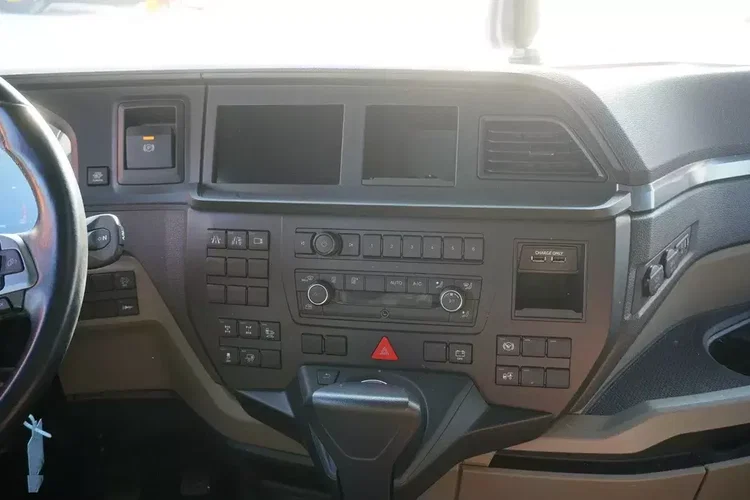 MAN TGX 33.580 6×4 / Emtech 4.NNZ-1R-2N / DMC 70000 kg zdjęcie 15