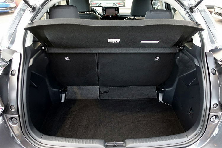 Toyota Yaris Navi+TEMPOMAT AKTYWNY+Parktronic GWAR. 1wł KRAJOWY Bezwyp 4x2 zdjęcie 8