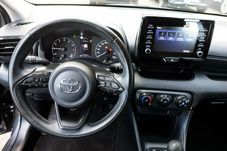 Toyota Yaris Navi+TEMPOMAT AKTYWNY+Parktronic GWAR. 1wł KRAJOWY Bezwyp 4x2 zdjęcie 15