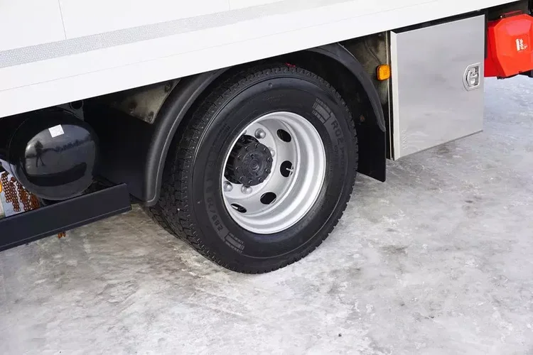 MAN TGM / 15.290 / EURO 6 / KONTENER + WINDA / ŁAD. 7 465 KG / 18 PALET zdjęcie 26