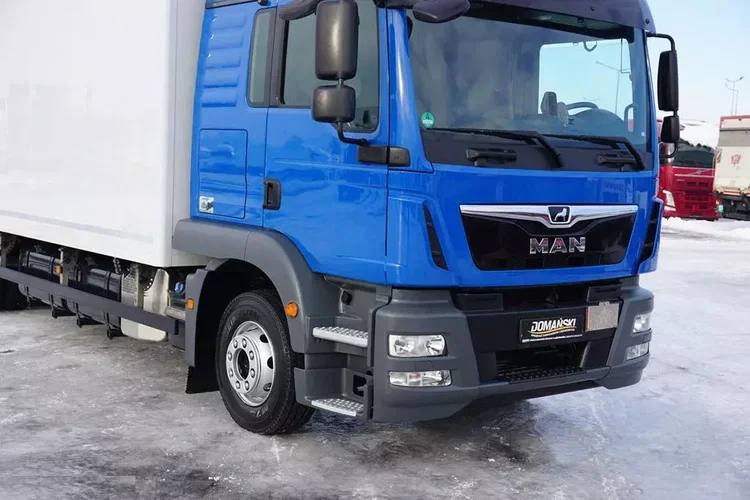 MAN TGM / 15.290 / EURO 6 / KONTENER + WINDA / ŁAD. 7 465 KG / 18 PALET zdjęcie 29