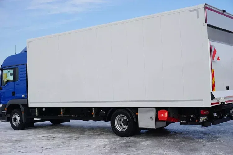 MAN TGM / 15.290 / EURO 6 / KONTENER + WINDA / ŁAD. 7 465 KG / 18 PALET zdjęcie 34