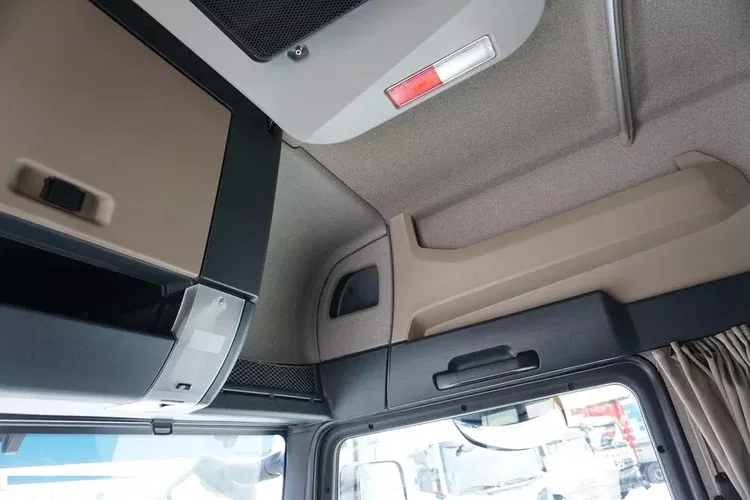 MAN TGM / 15.290 / EURO 6 / KONTENER + WINDA / ŁAD. 7 465 KG / 18 PALET zdjęcie 39