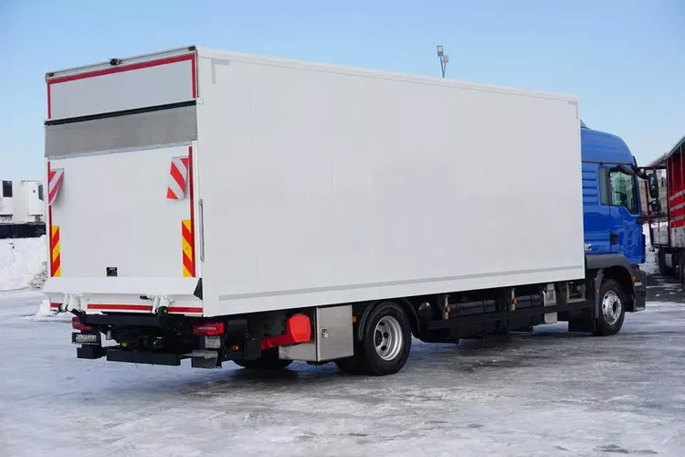 MAN TGM / 15.290 / EURO 6 / KONTENER + WINDA / ŁAD. 7 465 KG / 18 PALET zdjęcie 5