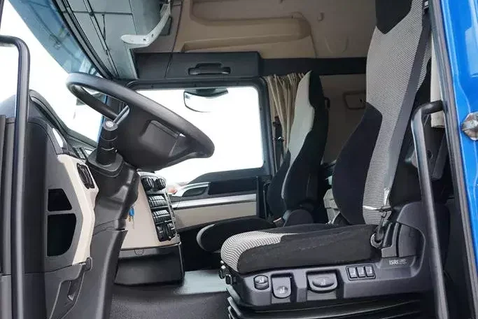 MAN TGM / 15.290 / EURO 6 / KONTENER + WINDA / ŁAD. 7 465 KG / 18 PALET zdjęcie 7