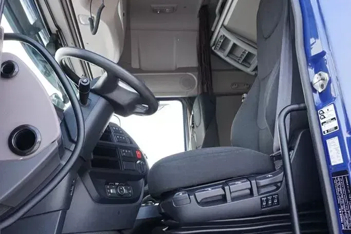 DAF XF / 480 / ACC / EURO 6 / SSC / MEGA / BDF / 7.82 M / RETARDER / OŚ SKRĘTNA zdjęcie 7