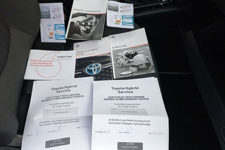 Toyota Corolla E-CVT 1.8 Hybryda Pełna historia FV23% 51 tys export Kamera cofania zdjęcie 10