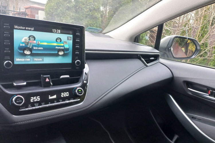 Toyota Corolla E-CVT 1.8 Hybryda Pełna historia FV23% 51 tys export Kamera cofania zdjęcie 24