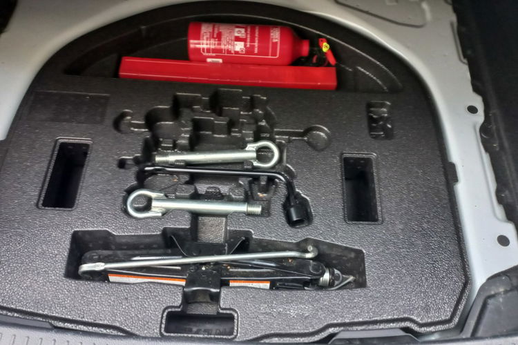 Toyota Corolla E-CVT 1.8 Hybryda Pełna historia FV23% 51 tys export Kamera cofania zdjęcie 27