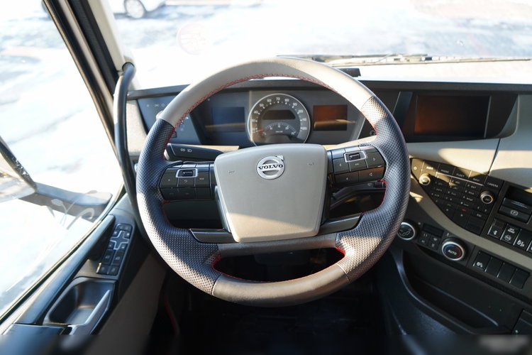 Volvo FH 460 / HYDRAULIKA / NISKA KABINA / I-SHIFT /  zdjęcie 23