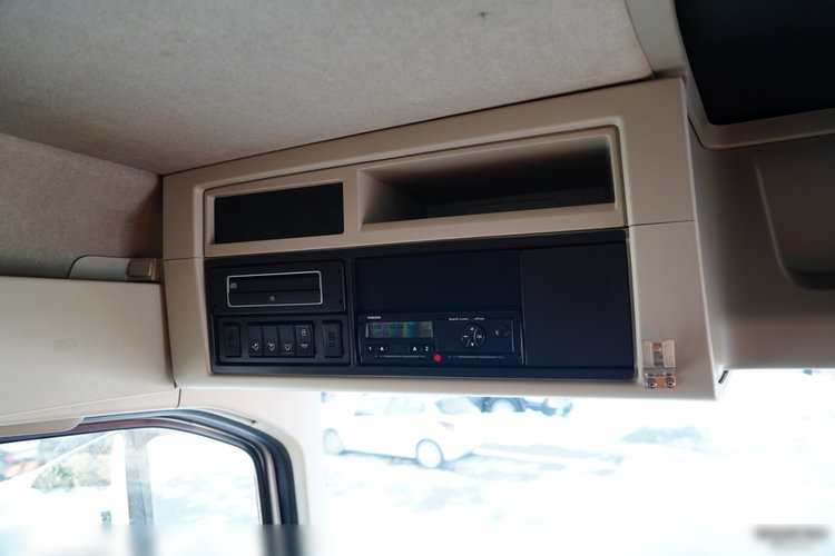 Volvo FH 460 / HYDRAULIKA / NISKA KABINA / I-SHIFT /  zdjęcie 28