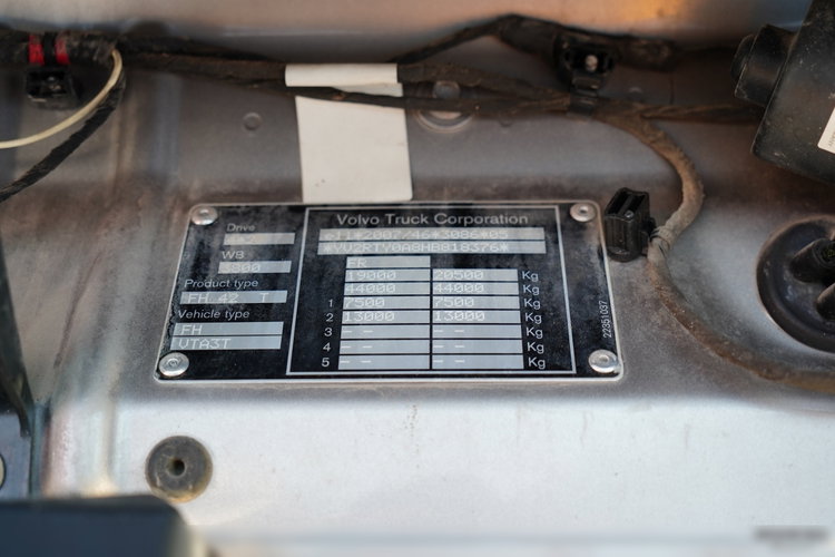 Volvo FH 460 / HYDRAULIKA / NISKA KABINA / I-SHIFT /  zdjęcie 32