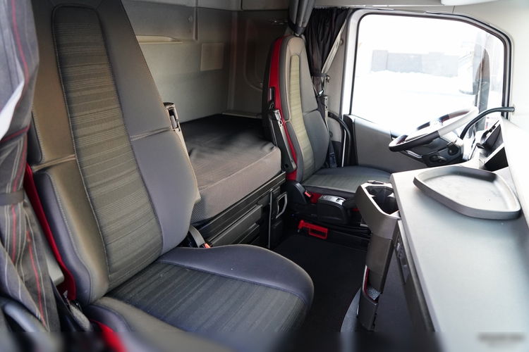 Volvo FH 500 / HYDRAULIKA / ALUFELGI / I-SHIFT /  zdjęcie 36