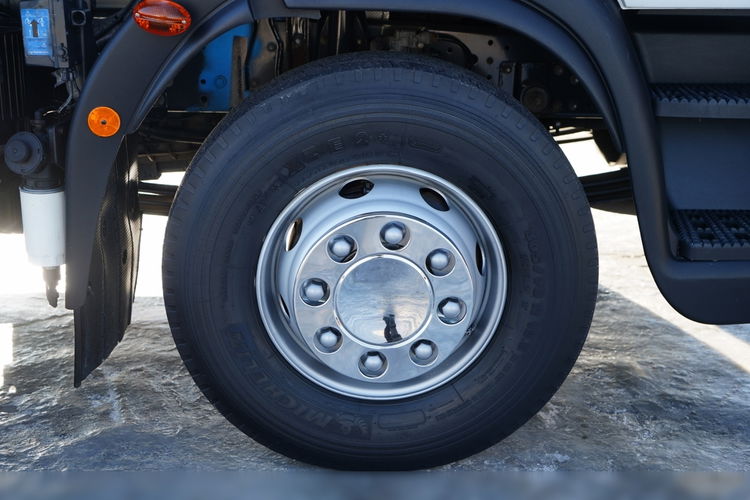 Iveco EUROCARGO 160E25 E6 / FIRANKA - 6 m / SOLÓWKA / WINDA ZAŁADOWCZA / AUTOMAT /  zdjęcie 18