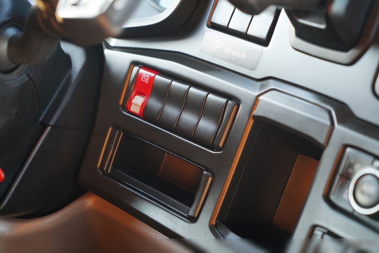 Scania R 450 / PEŁNY ADR / RETARDER / KLIMATYZACJA POSTOJOWA / ALUFELGI / 2022 ROK / zdjęcie 34