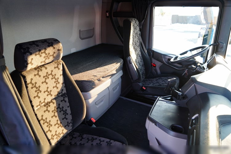 Scania R 450 / PEŁNY ADR / RETARDER / KLIMATYZACJA POSTOJOWA / ALUFELGI / 2022 ROK / zdjęcie 35