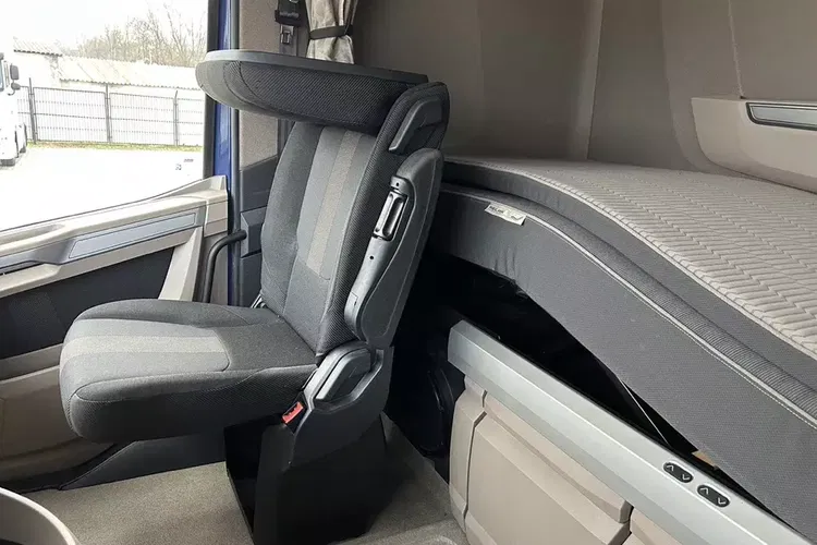 DAF XG+ 530 / ZF INTARDER / KLIMA POST. / FULL LED / ALUFELGI / NOWE TACHO zdjęcie 30