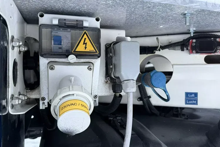 Nissan Cabstar Zwyżka Podnośnik Koszowy PALFINGER P260 B UDT zdjęcie 11