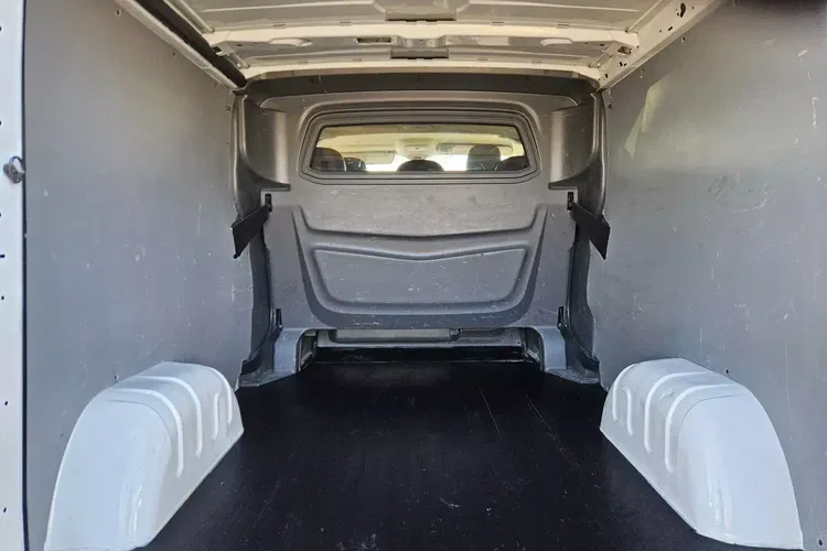 Renault Trafic L2H1 84900zł NETTO Brygadówka 5 osób 2.0dCi/145KM zdjęcie 17