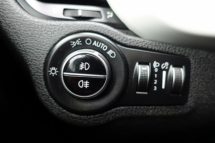 Fiat 500x 1.6Benz+GAZ Skóra+NAVI+PODGRZ.Kier+Fotele+BIXENON KRAJOWY Bezwypadkowy 4x2 zdjęcie 19